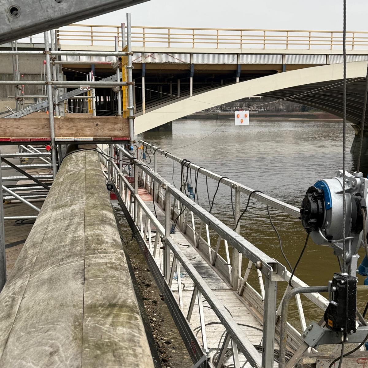 Thames River Wall Remediation